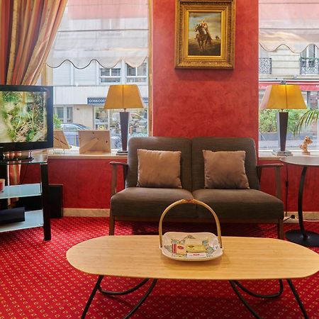 Hotel Poussin Paris Exteriör bild