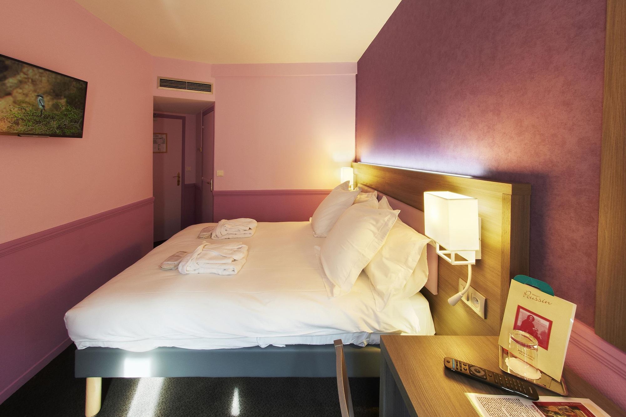 Hotel Poussin Paris Exteriör bild