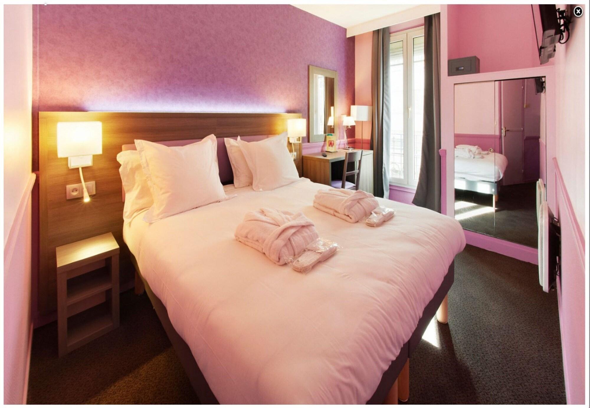 Hotel Poussin Paris Exteriör bild